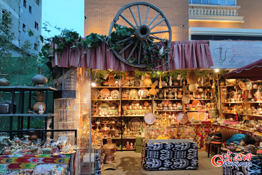 International Grand Bazaar in Urumqi, NW China's Xinjiang Uygur Autonomous Region