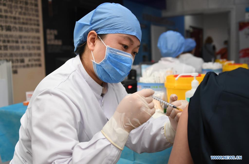 Inoculation of single-dose COVID-19 vaccine underway in Beijing