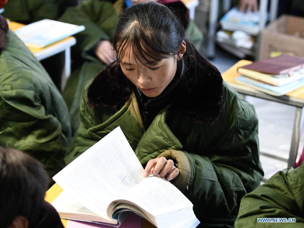 China Focus: Quake-hit areas in China resume school