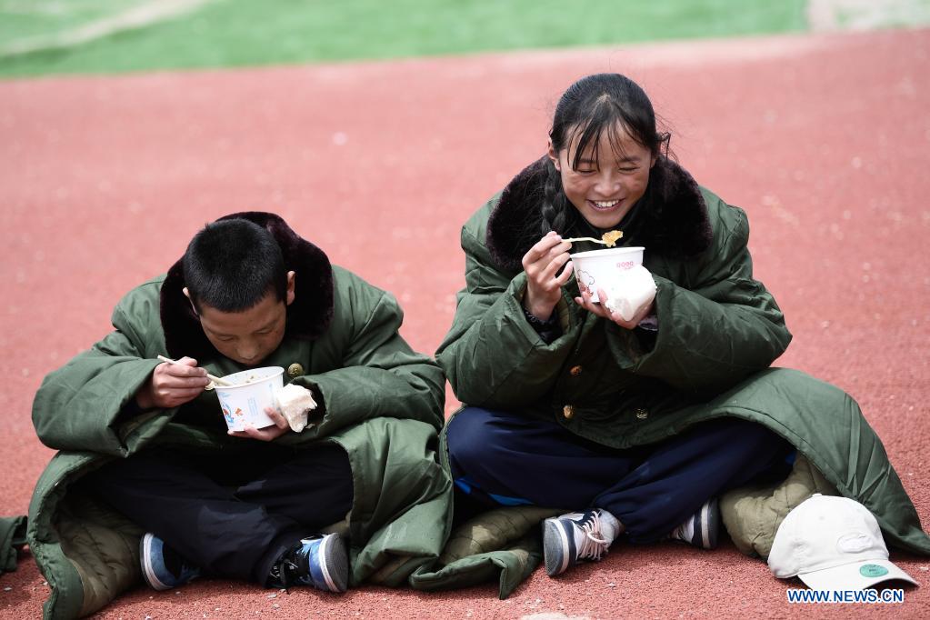 China Focus: Quake-hit areas in China resume school