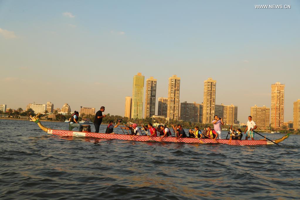 Dragon boat race held in Cairo to celebrate traditional Chinese Dragon Boat Festival