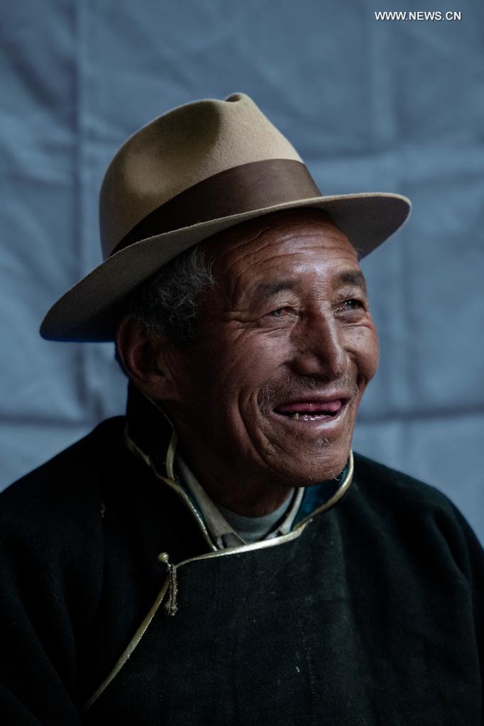 Former serf Tobgye enjoys happy life in Tibet