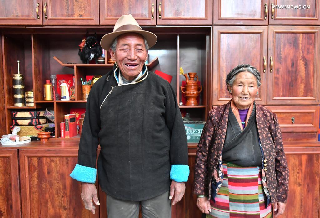 Former serf Tobgye enjoys happy life in Tibet