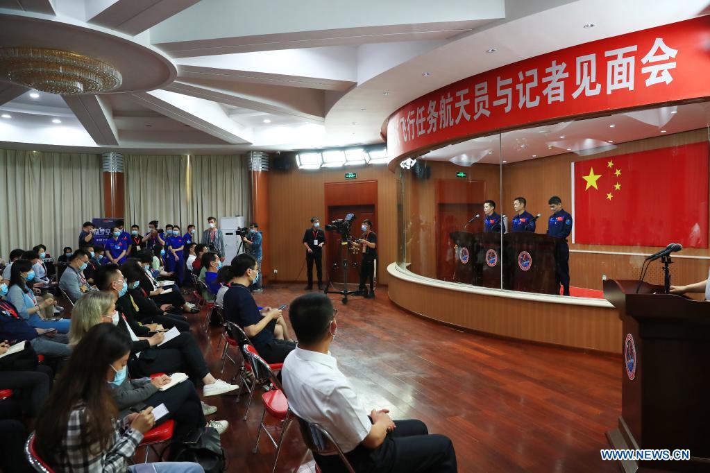 Astronauts of China's Shenzhou-12 mission meet press