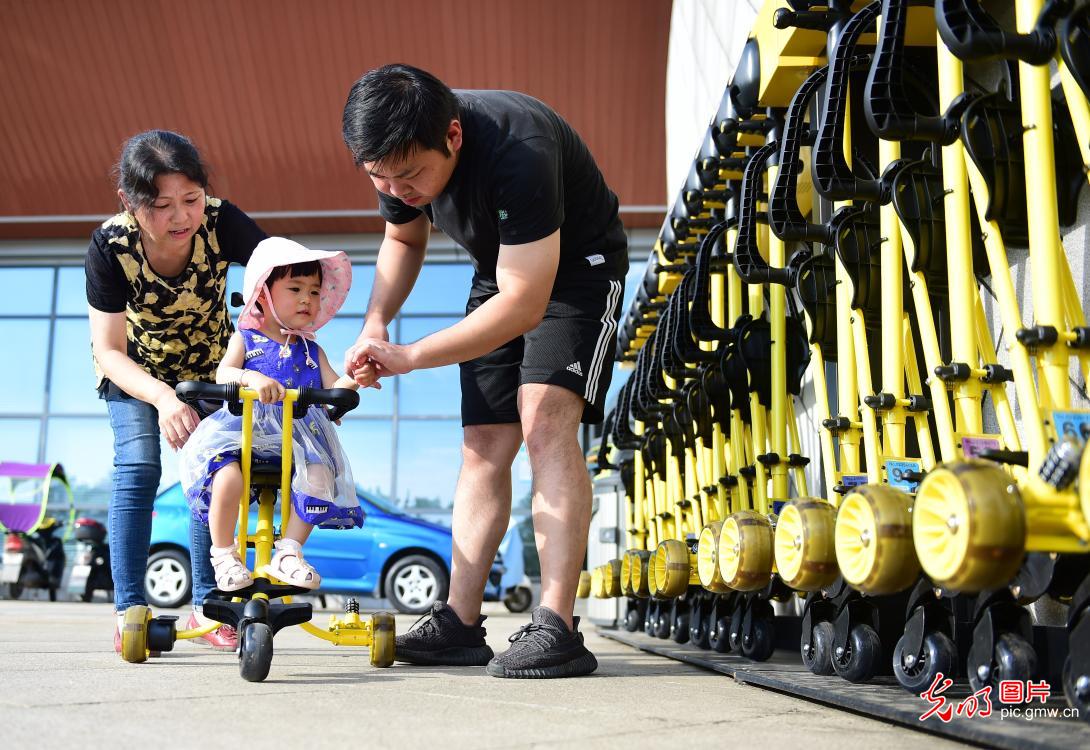 Shared bicycles for kids seen in E China's Anhui