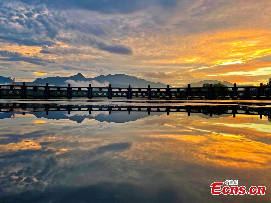 Poetic sunset scenery seen after rain in Hubei
