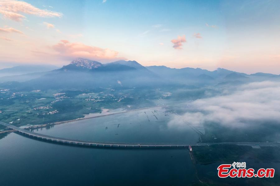 Fantastic sunrise scenery along Jiangxi's ring expressway