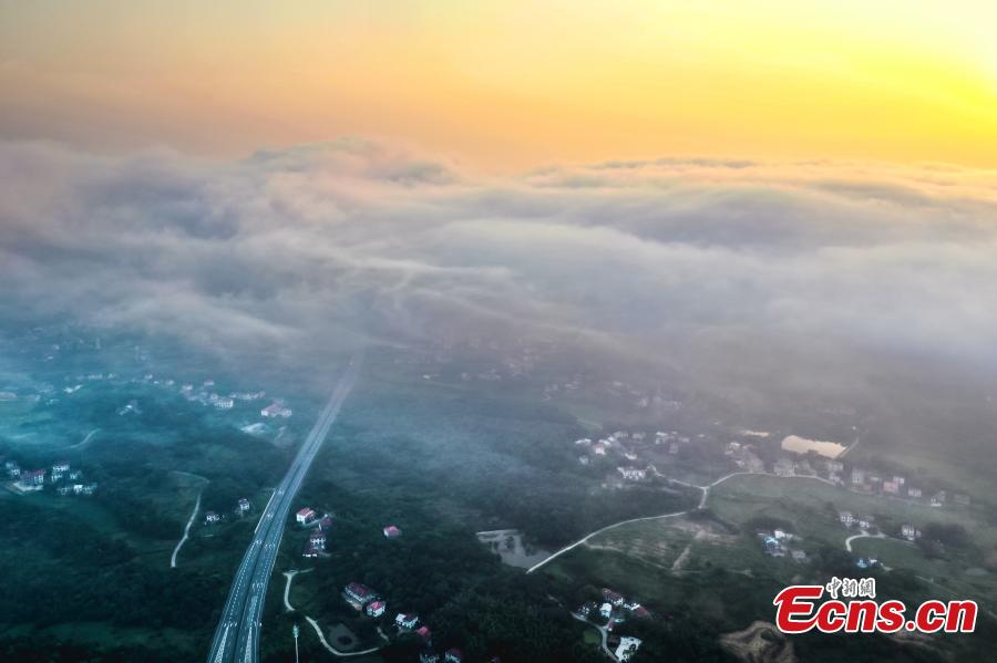 Fantastic sunrise scenery along Jiangxi's ring expressway