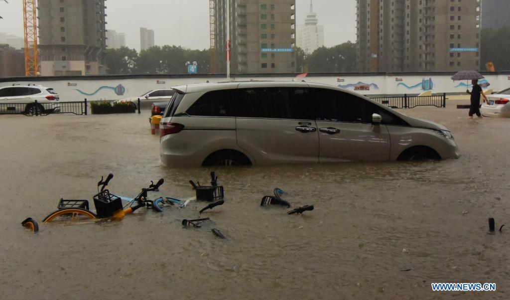 Record rains in central China cause massive disruptions