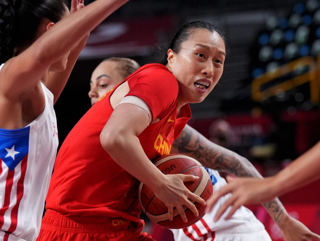 China smashes Puerto Rico in Olympic women's basketball tourney