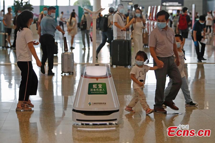 Two airports in Shanghai strengthen epidemic prevention and control measures