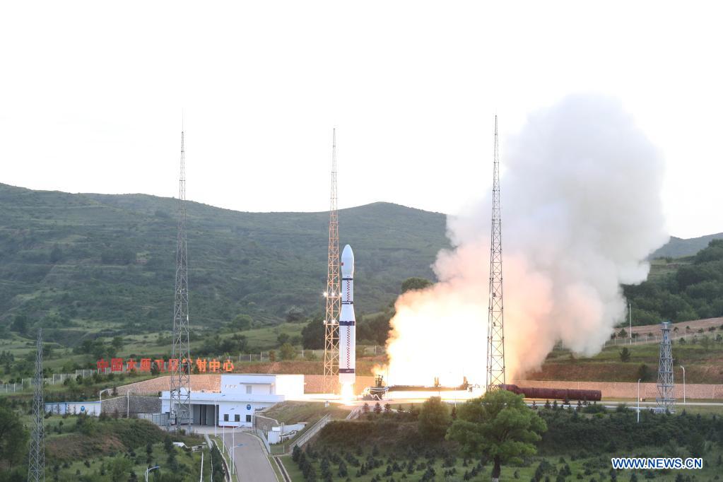 China sends two multimedia satellites into orbit