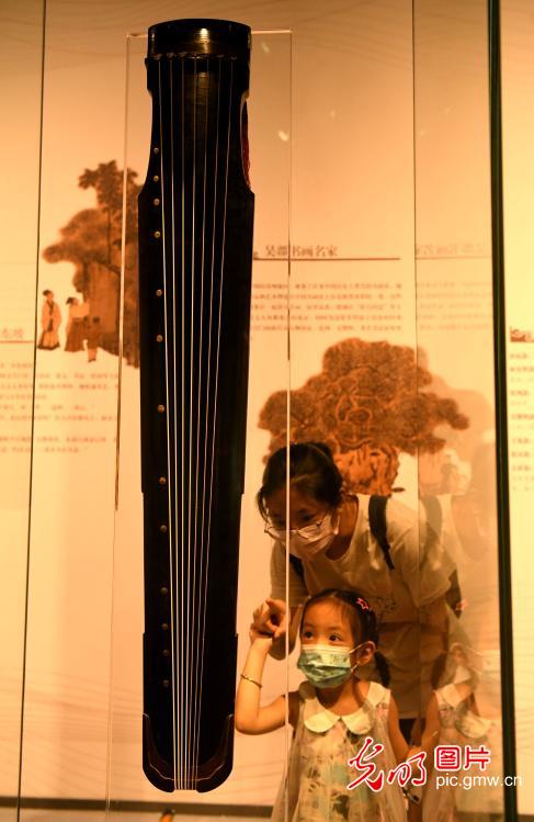 Guqin exhibition held at Hebei Museum in N China