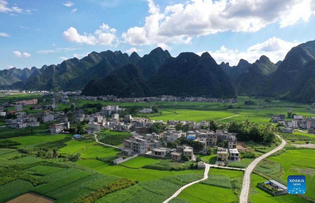 Countryside scenery of Gaoling Township in Du'an Yao Autonomous County, S China