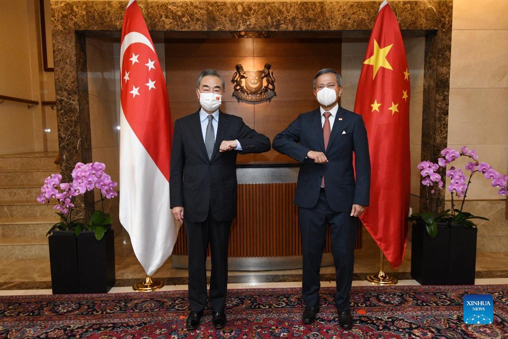China, Singapore pledge to deepen pragmatic cooperation in multiple fields
