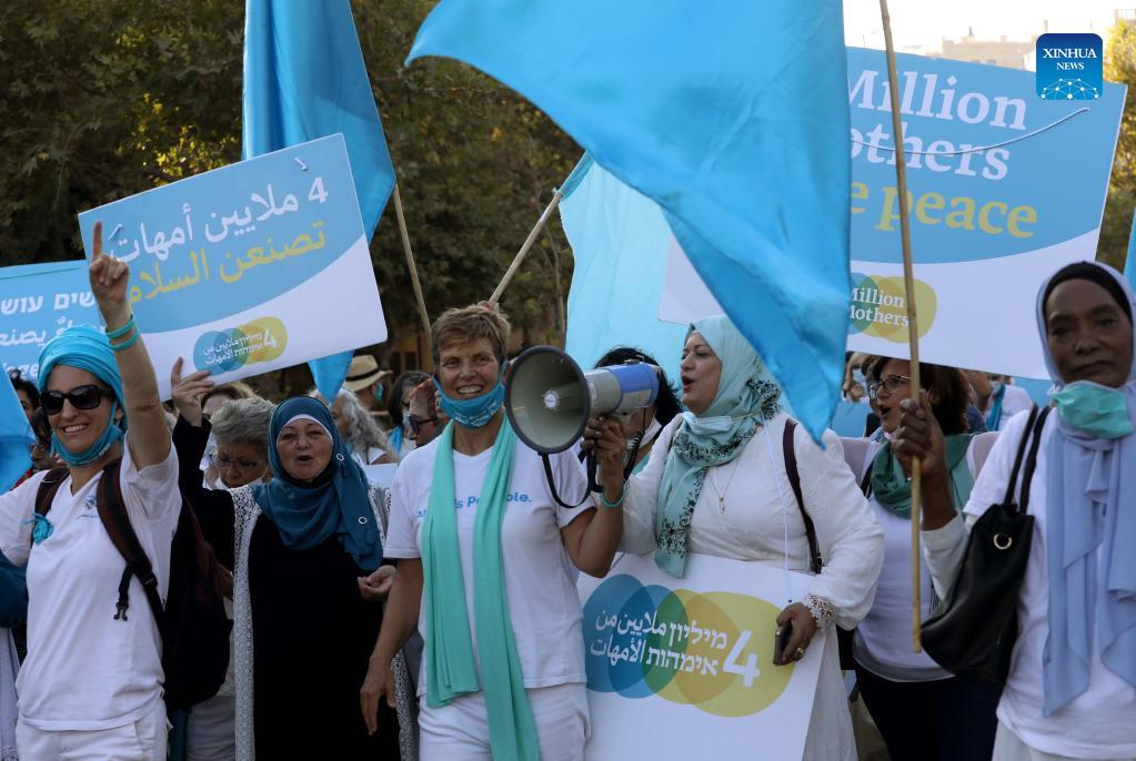 Jewish, Arab women march in Jerusalem for Palestine-Israel peace deal