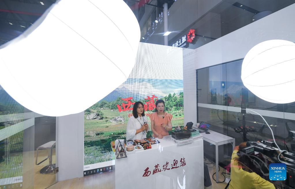 17th China (Shenzhen) International Cultural Industries Fair opens