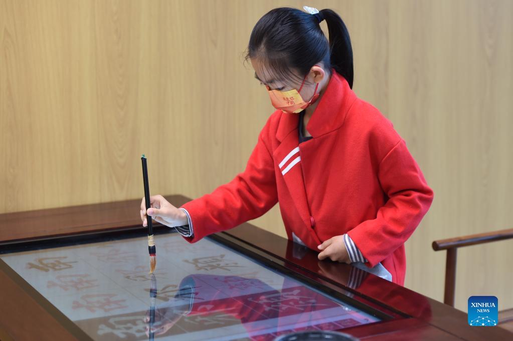 Library hosts cultural events during National Day holiday in Shijiazhuang, Hebei