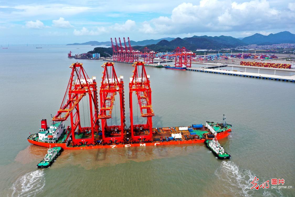 Automated bridge cranes introduced to E China’s Zhejiang