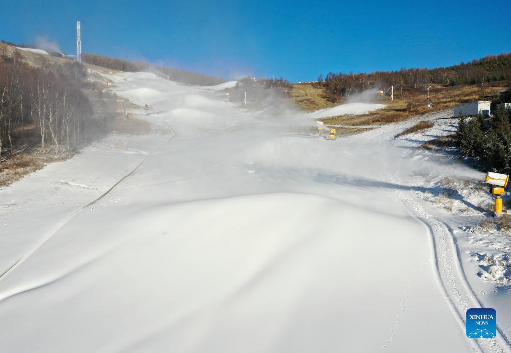 Ski fields in Zhangjiakou start to make artificial snow for Beijing 2022
