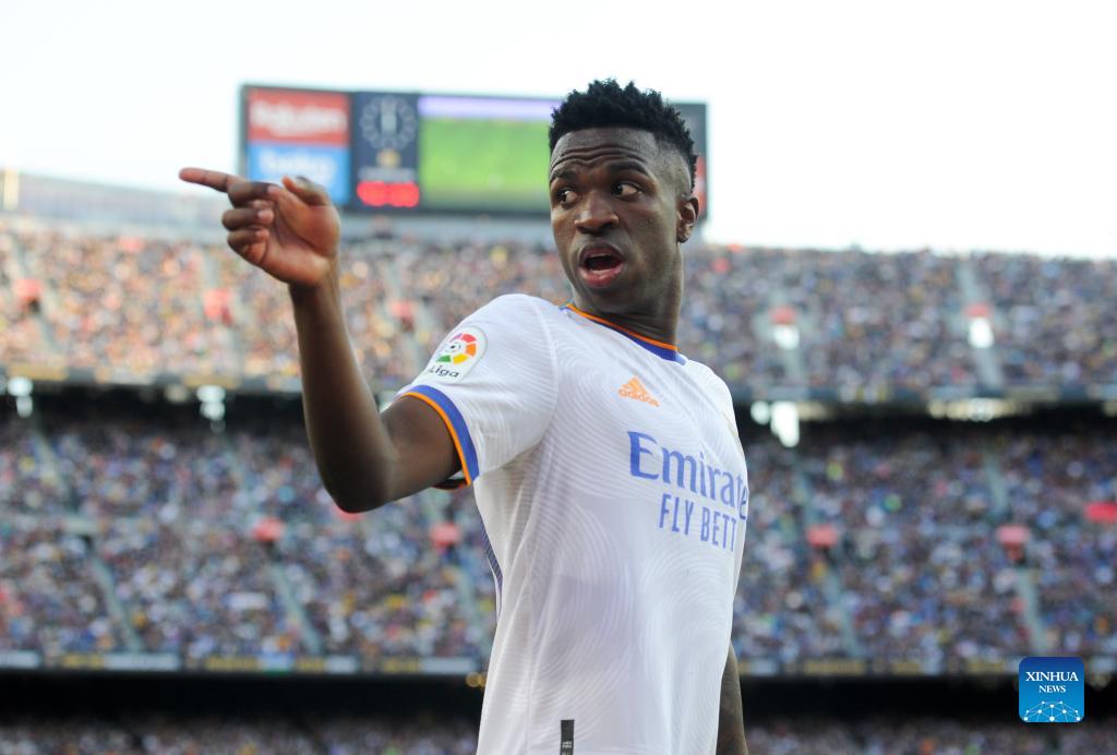 Alaba, Vazquez give Real Madrid win over Barcelona