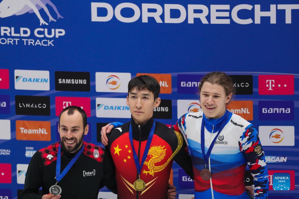 China bags two golds at ISU Short Track World Cup