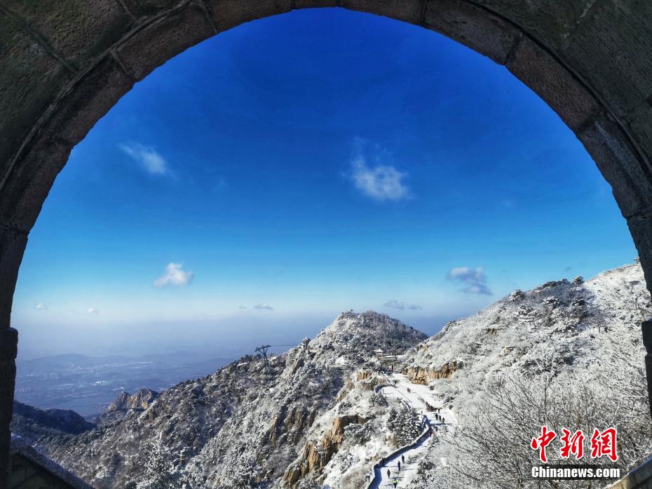 Picturesque Scenery of Mount Tai after snow