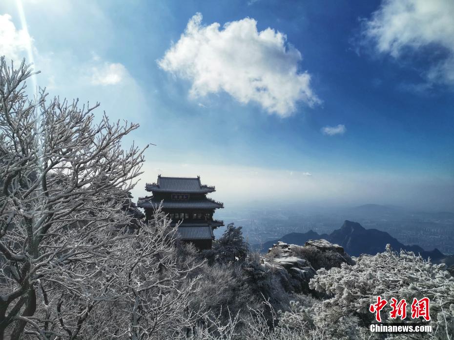 Picturesque Scenery of Mount Tai after snow
