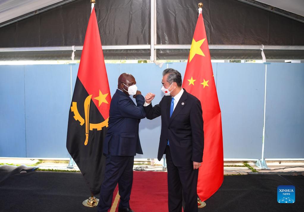 China ready to deepen mutually beneficial cooperation with Angola: Chinese FM