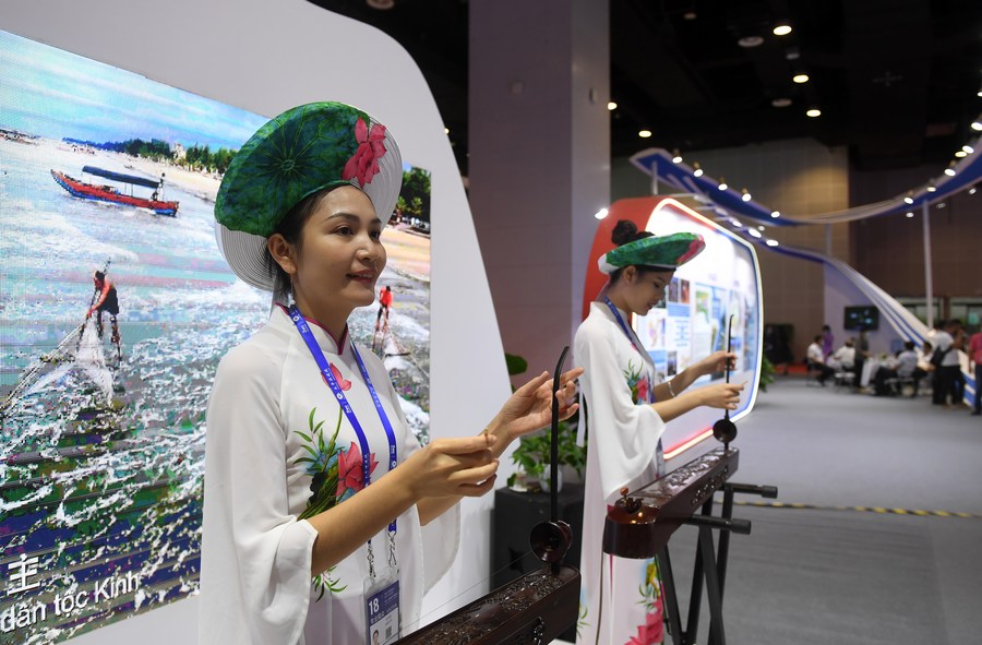 Inpics: China-ASEAN Expo opens with focus on forging community of shared future