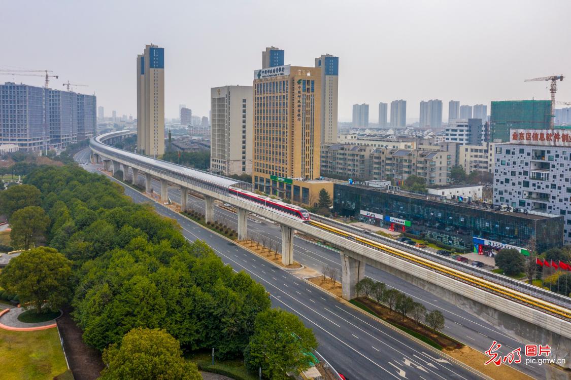 SE China's Zhejiang conducts bullet train trial run