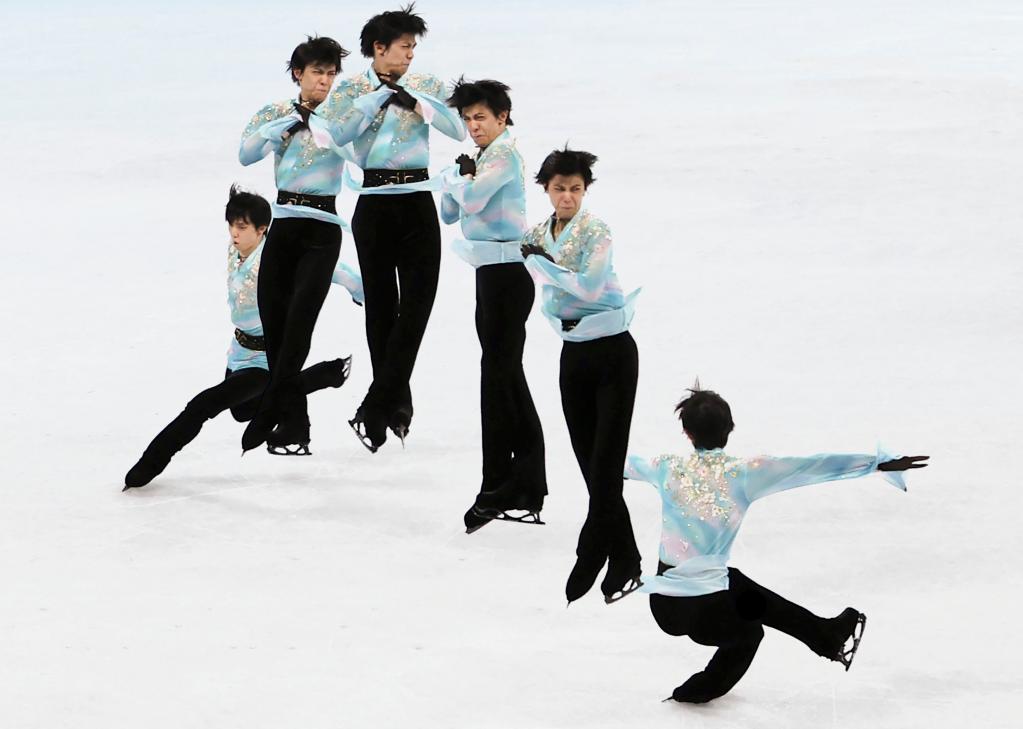 Hanyu Yuzuru becomes the first skater in history to execute quadruple Axel on international stage