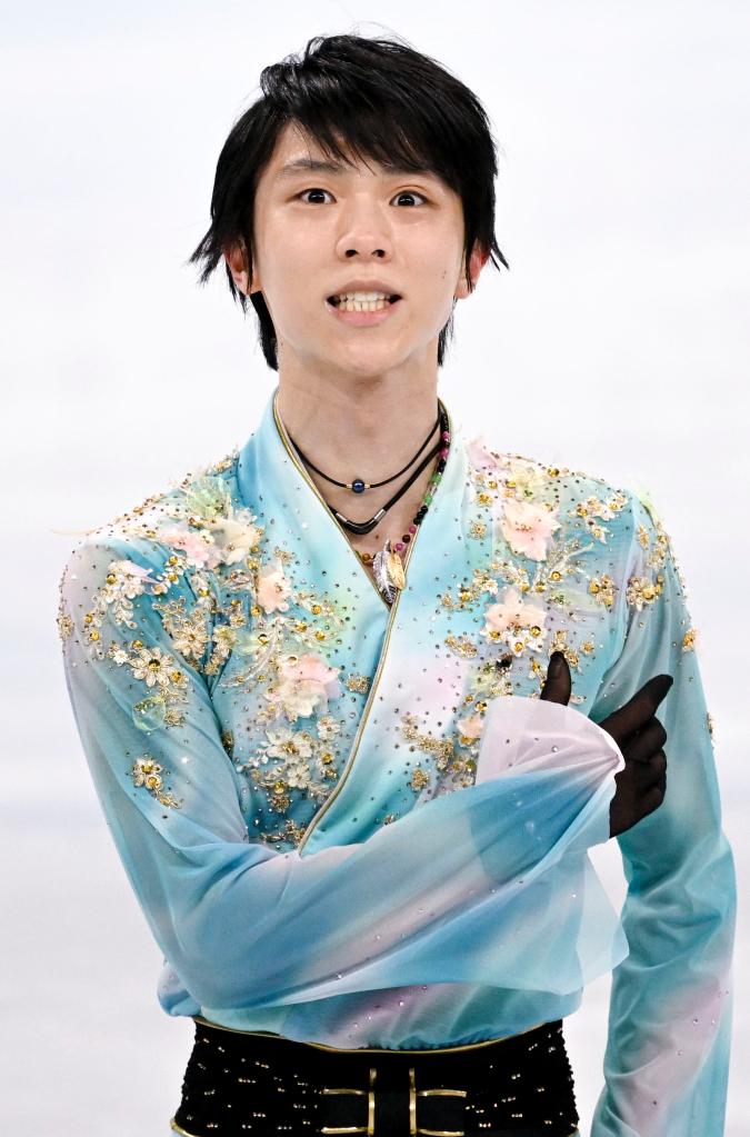 Hanyu Yuzuru becomes the first skater in history to execute quadruple Axel on international stage