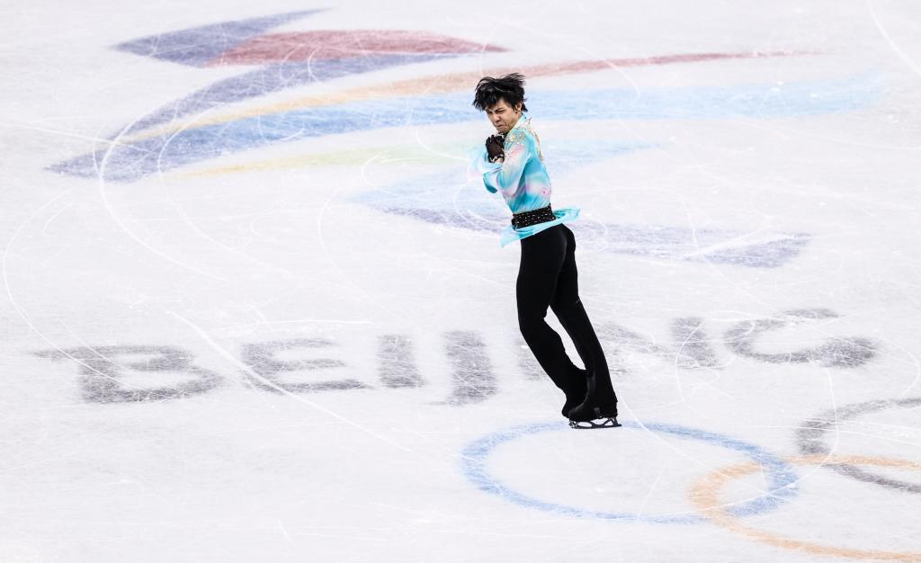 Hanyu Yuzuru becomes the first skater in history to execute quadruple Axel on international stage