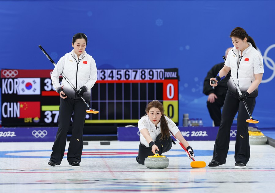 Roundup: China shocks S. Korea in women's team curling, while Schulting lifts Netherlands to short-track relay win