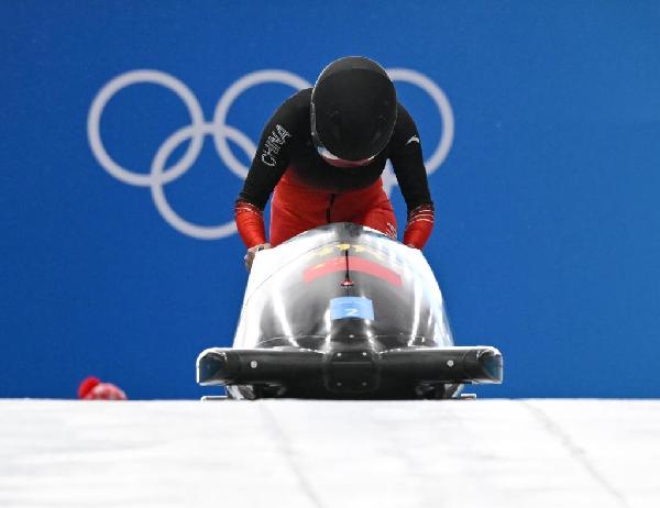 Without medals, they still made history!