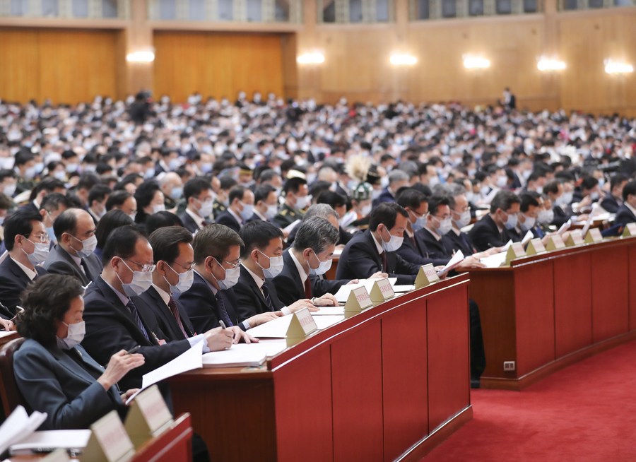 Xi's insights decode China's success, steer development in new era, experts say