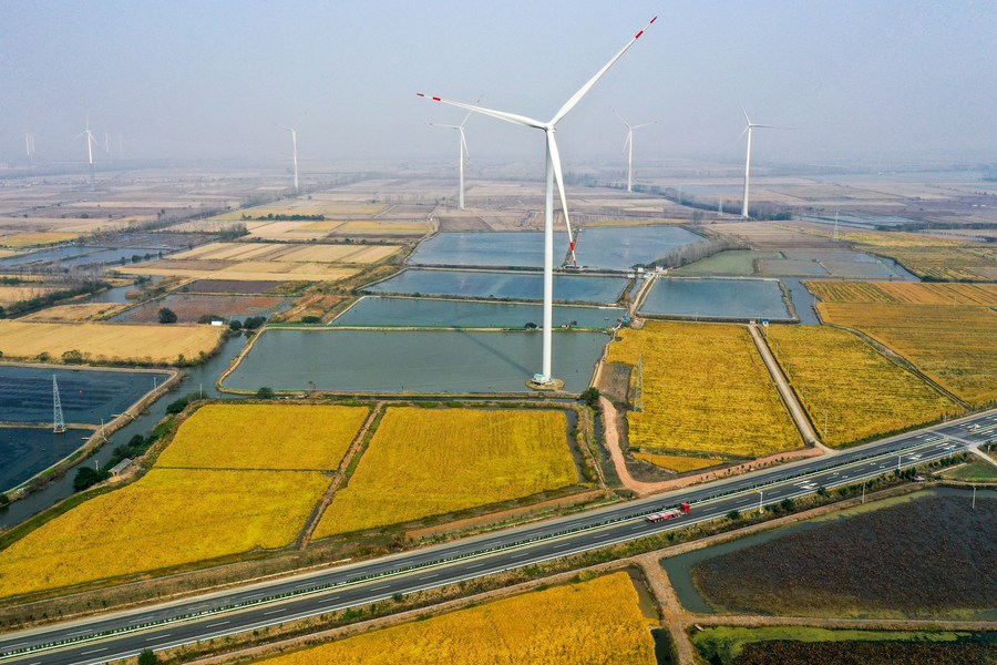 Xi's insights decode China's success, steer development in new era, experts say