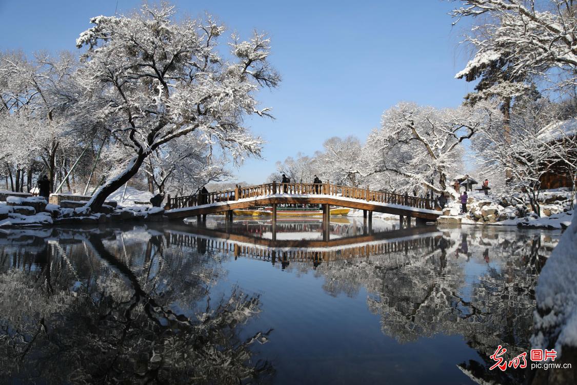 Scenery of spring snow at Chengde Summer Resort