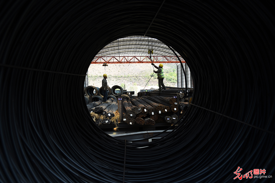 Central Yunnan Water Diversion Project under construction