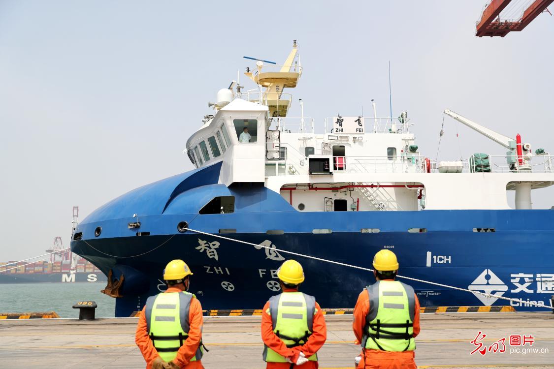 China's first autonomous navigation vessel makes maiden voyage in Qingdao