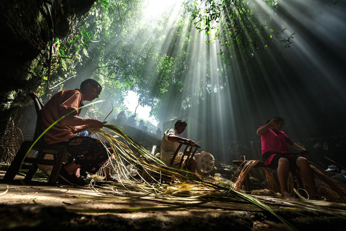 Bamboo weavers create their own unique style