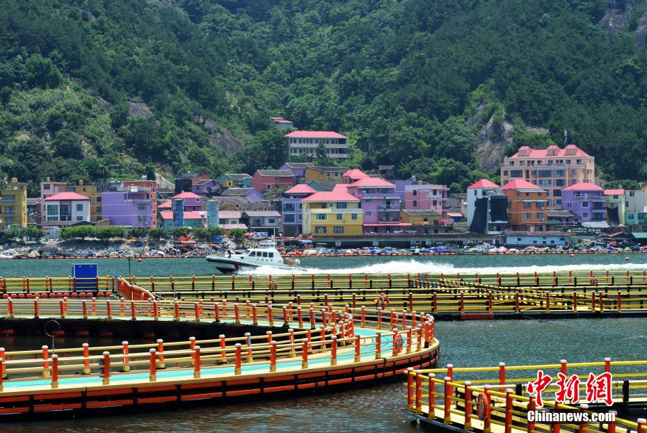 Amazing scenery of “Colorful Fishing Village” in SE China’s Fujian Province