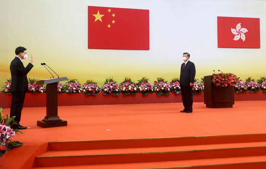Xi confident in Hong Kong's future of feats and glory