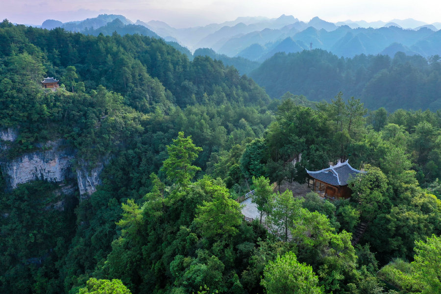 Guizhou's Yuntai Mountain a stunning natural heritage site