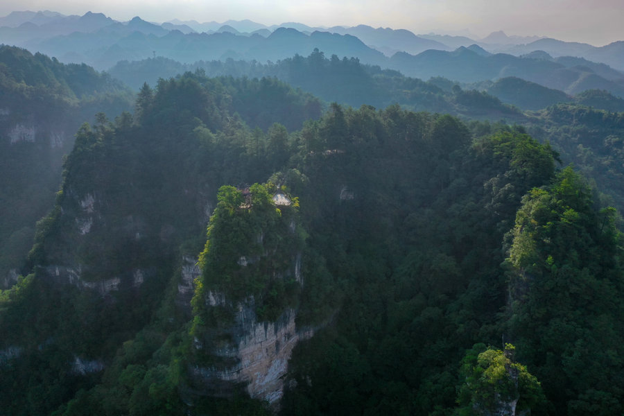 Guizhou's Yuntai Mountain a stunning natural heritage site