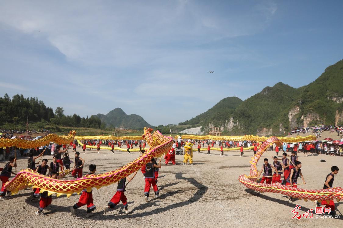 Traditional Miao festival celebrated in C China’s Hunan