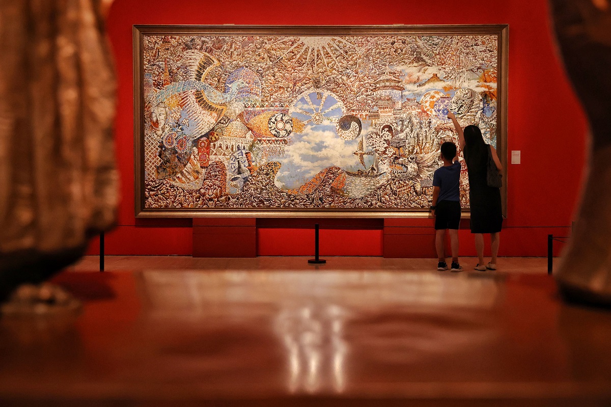 Silk Road-themed art exhibition kicks off in Beijing