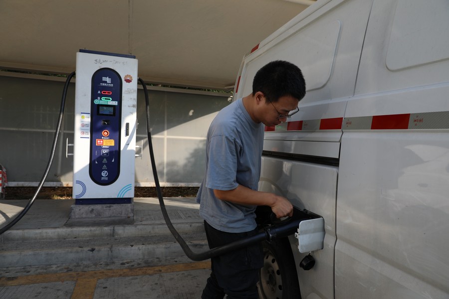 China charges ahead for green development as NEV charging piles boom