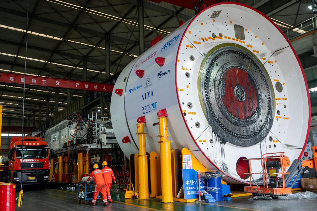 China-made tunnel boring machine exported to over 30 countries, regions